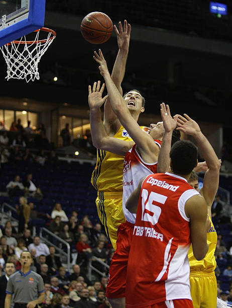 疑是压力骤 疑是压力骤